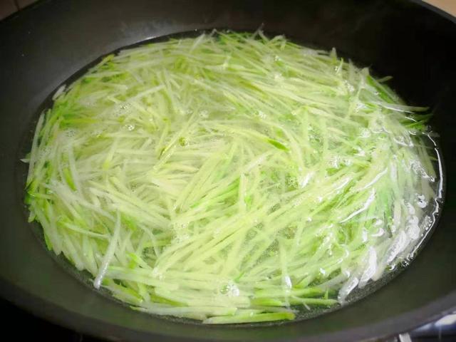 红萝卜的做法大全，红萝卜的做法大全家常菜菜单（推荐6种做法收藏好）