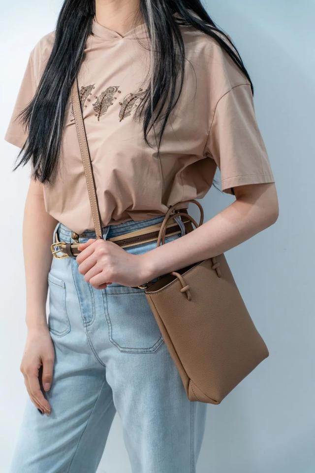 暇步士女鞋价格表，暇步士女鞋价格表和图片（贵友给你夏日不宅家的理由）