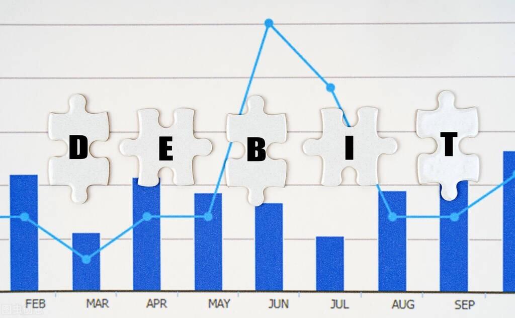 学校自我鉴定怎么写（会计专业毕业自我鉴定800字）