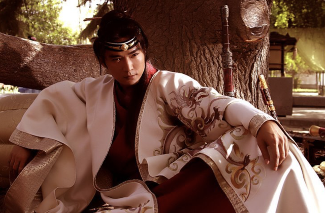 焦恩俊古装电视剧，焦恩俊在哪部电视剧中饰演二郎神（看不见像焦恩俊这样的阳刚型古装美男了）