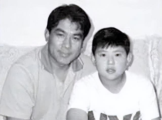 朱时茂个人资料，朱时茂个人资料简介（帮丈夫照顾9个兄妹）