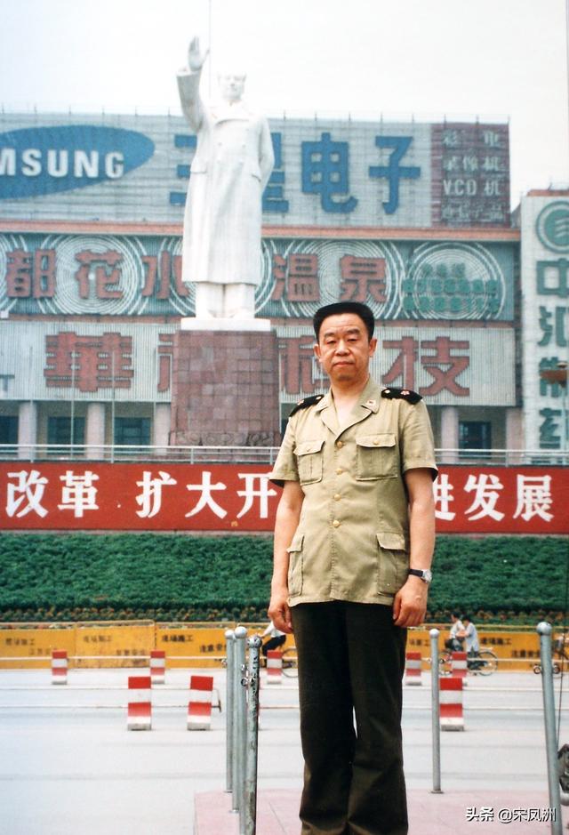 厚德载物下一句是什么，厚德载物下一句是什么孤芳自赏（君子以自强不息；地势坤）