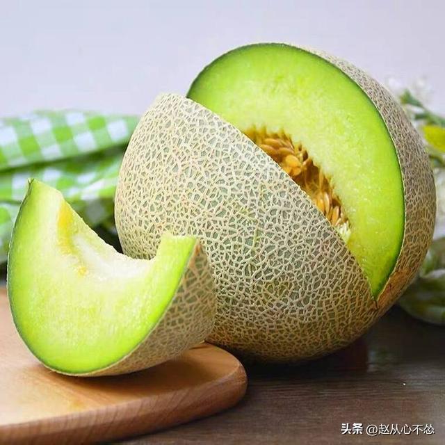 世界上最贵的矿泉水，世界昂贵的美食盘点