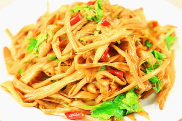 黄花菜干要泡多久，多给孩子吃这5种