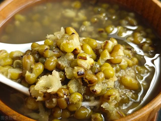 发芽的绿豆还能煮绿豆汤吗，绿豆发芽了还可以煮绿豆汤吗（除了绿豆还加这5种“料”）