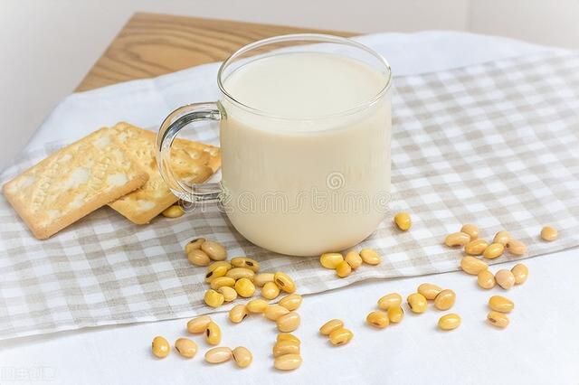 豆浆怎么做好喝，豆浆用哪些食材效果比较好（就能打出香浓顺滑、超级好喝的豆浆）