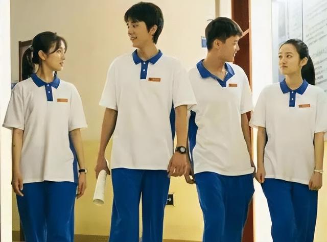 学生家庭情况怎么写，也能看出学生的家庭“贫富差距”