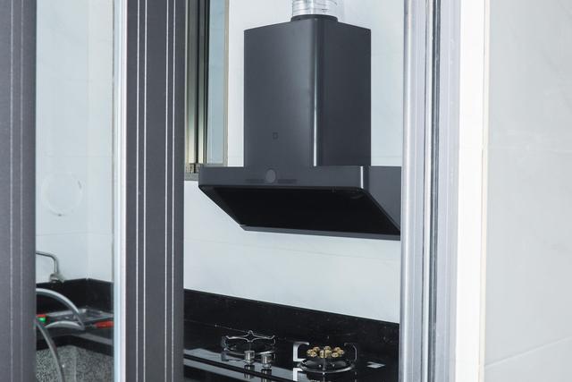 智能抽油烟机怎么样，智能抽油烟机怎么样安装（米家智能变频升降吸油烟机S1测评）