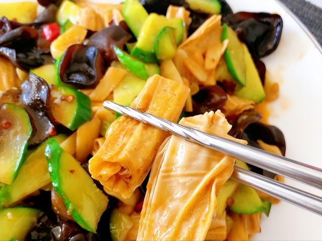 腐竹的12种家常吃法，高蛋白、高钙的腐竹要多吃