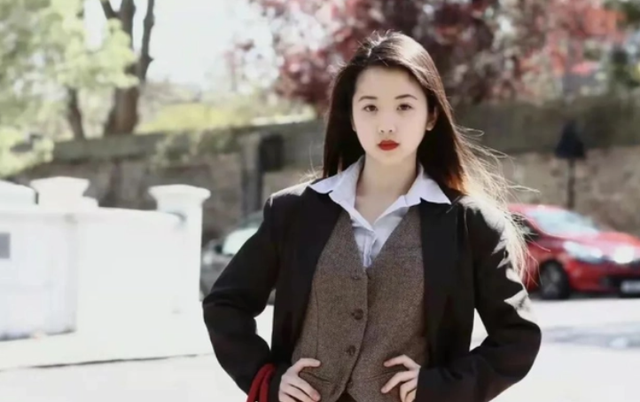 世界上最丑的人，世界上最丑的小学生（牛津女博士因长相走红）