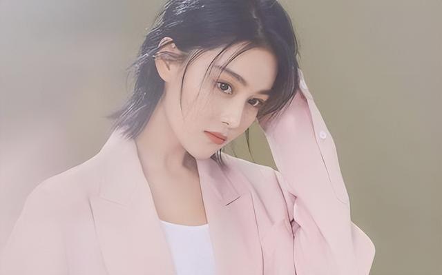 李晨张馨予生活照，张馨予写真 生活照（张馨予：游离吴卓羲和李晨后）