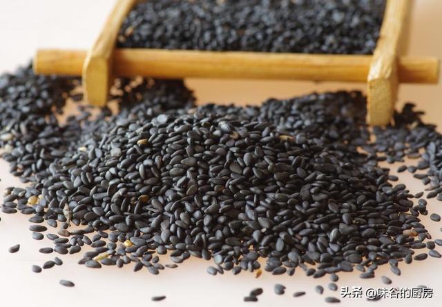 秋天吃什么好，秋天吃什么好养生（多吃这5种滋养食材）