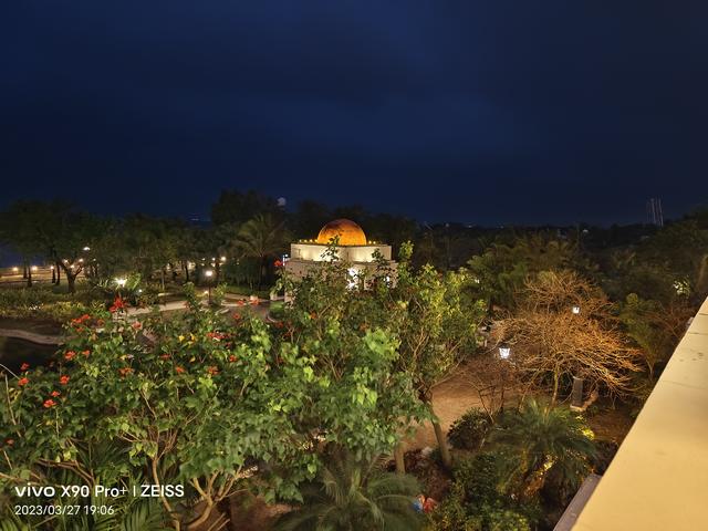 小米和vivo哪个好，小米和vivo手机优缺点对比（小米、OPPO、vivo三大拍照旗舰横评）