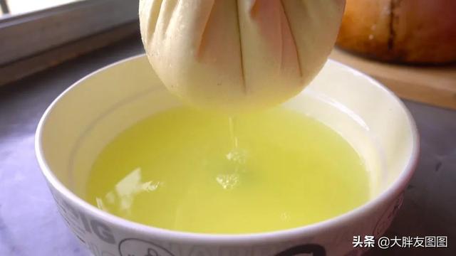 芝士是什么，芝士是什么梗（只需要牛奶和柠檬汁）