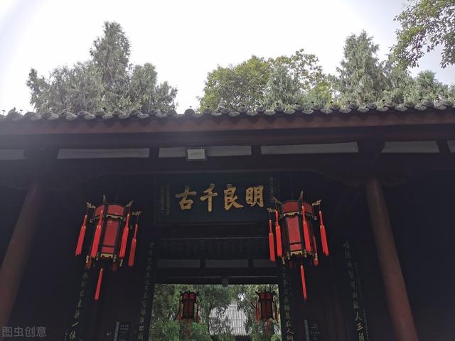 成都网红打卡景点，成都网红打卡景点推荐（这6个地方一定不可错过）