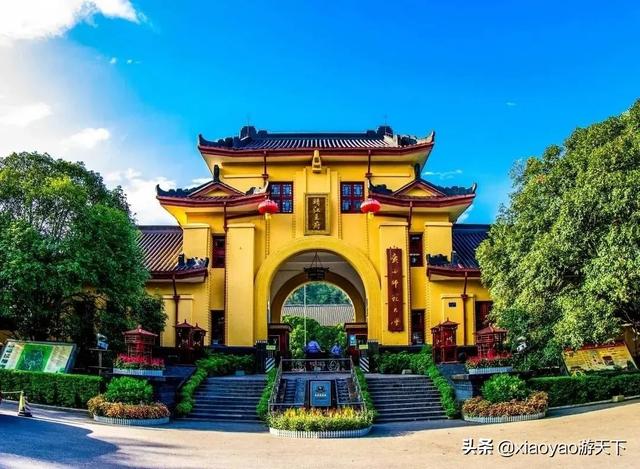 山东大学趵突泉校区，山东大学在哪里（那些被列为全国重点文物保护单位的大学校园）