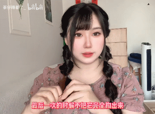 绑头发教程女孩子简单，小女孩可爱发型绑扎方法（这3款“辣妹编发”又美又撩人）
