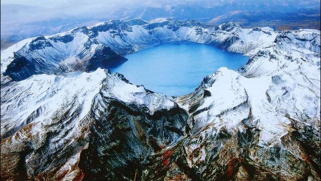 长白山天池火山，长白山天池，中国大最深的火山湖（长白山10年内或将爆发）