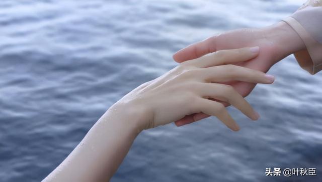 斛珠夫人大结局，斛珠夫人方鉴明最终结局（《斛珠夫人》大结局）