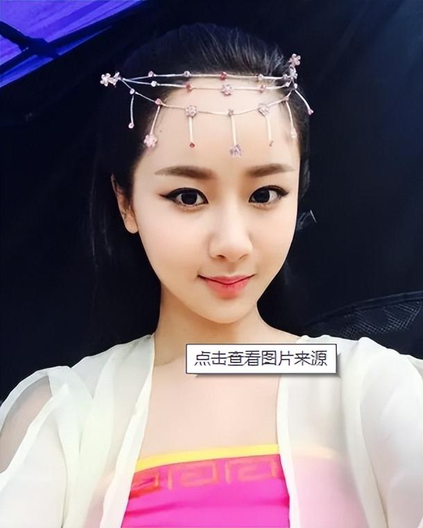 “京圈富婆”杨紫：兰博基尼打赌，绯闻男友众多，被张雪迎戴绿帽