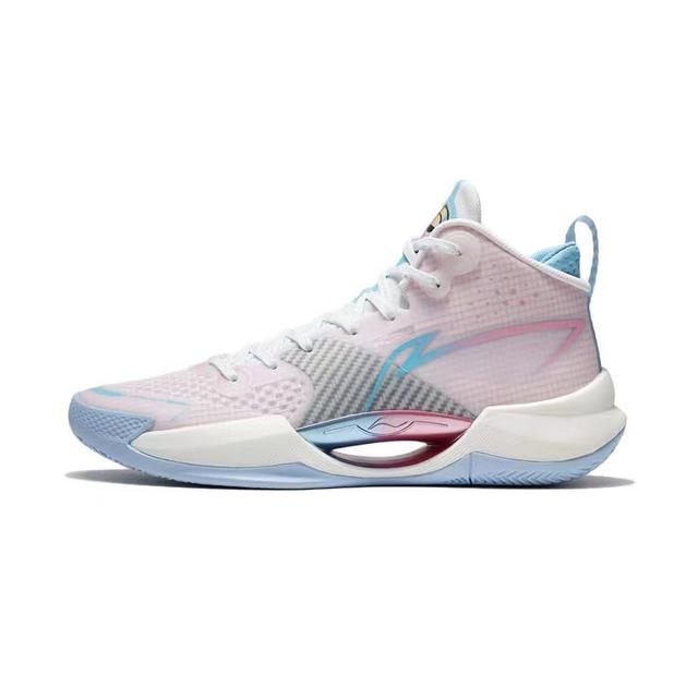 李宁篮球鞋怎么样，李宁和安踏哪个好（李宁做了一双更强的“超轻”篮球鞋）