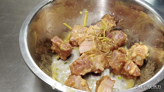 蒸排骨的做法最正宗的做法，原汁原味的清蒸排骨