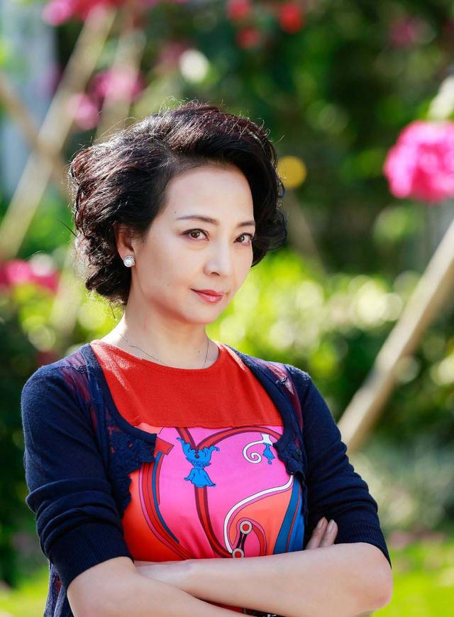 隐忍七年最后还是离婚，著名演员马羚：歌唱家父亲早逝