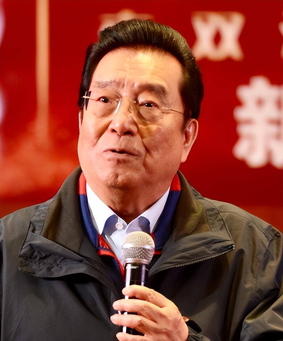 携成(84岁李双江近况曝光)