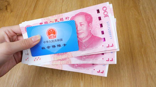 取款机怎么取钱，存折在取款机如何取钱（回到家才发现怎么办）