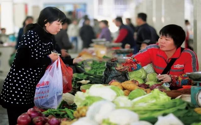 农村做什么赚钱，农村做什么好赚钱（当下农村最赚钱的小生意）