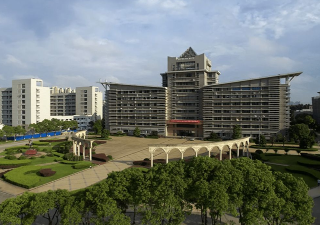 江苏技术师范学院，江苏技术师范学院的美术专业是三本吗（江苏省新增一所“师范大学”）