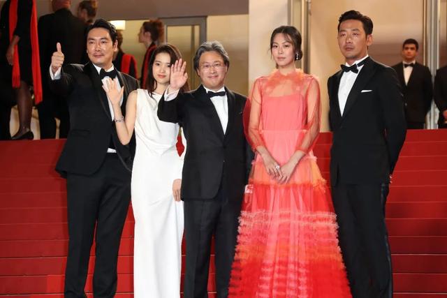 韩国女明星名字大全，韩国女星排名（曾出演19禁大尺度大红大紫）