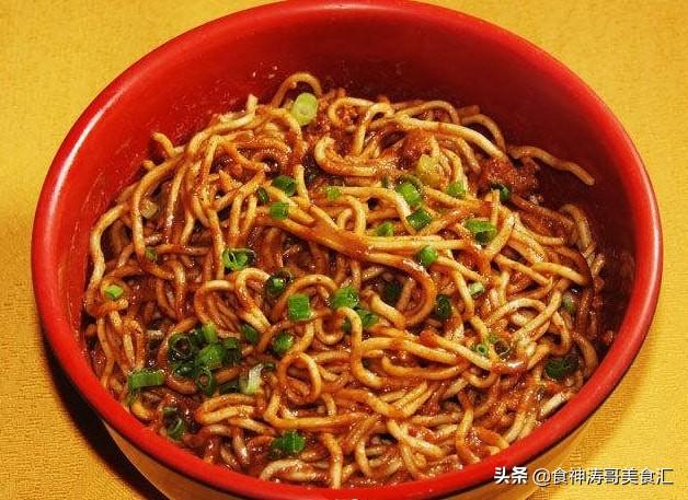 武汉特色小吃，武汉名小吃有哪些（湖北武汉美食小吃15大冷知识）