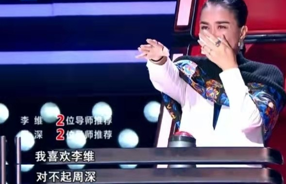 蒙面唱将周深身骑白马是哪一期，蒙面唱将周深身骑白马第几期（2次差点被“毁掉”的男歌手）