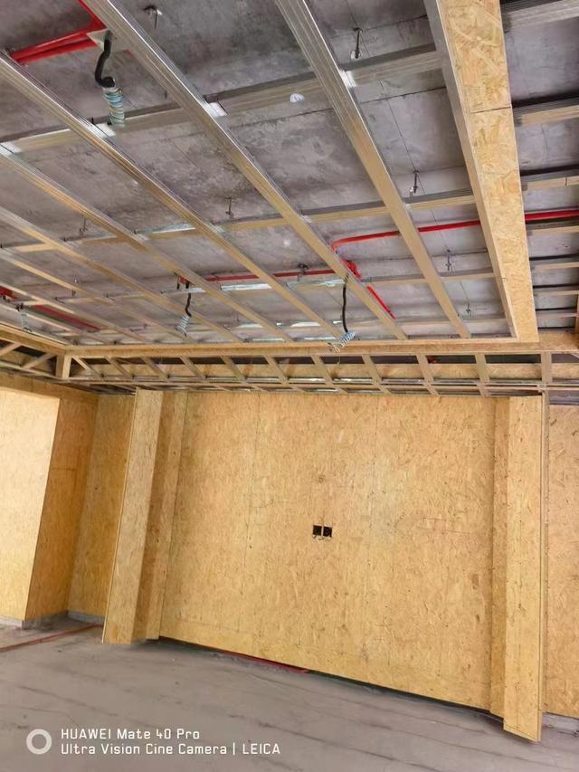 吊顶龙骨安装方法，吊顶龙骨安装方法介绍吊顶龙骨安装（别墅装修吊顶龙骨怎么做才合适）