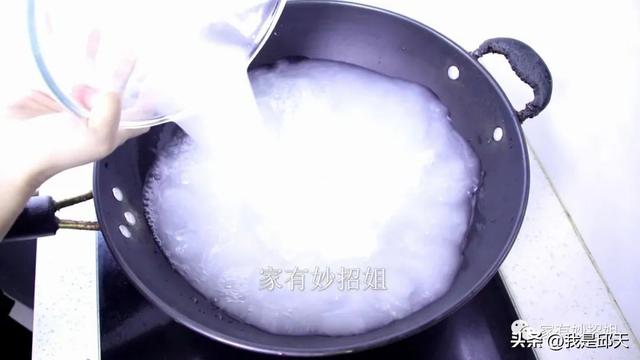 泡菜太酸了怎么补救，泡菜酸了怎么办（比老坛酸菜还酸爽）