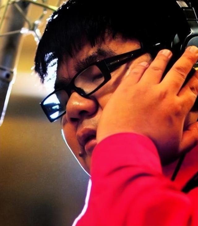 27岁盲人歌手杨光，终为自己的狂妄付出代价