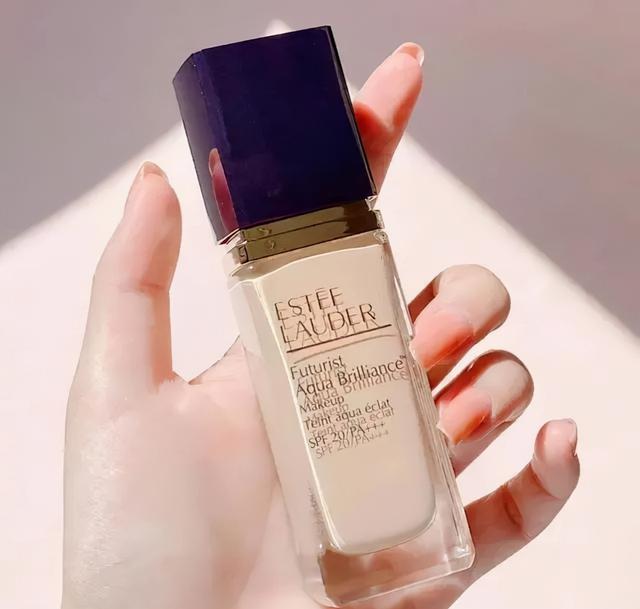 娇兰粉底液好还是阿玛尼的好，娇兰粉底好还是阿玛尼粉底好（每一款都是我的心头好）