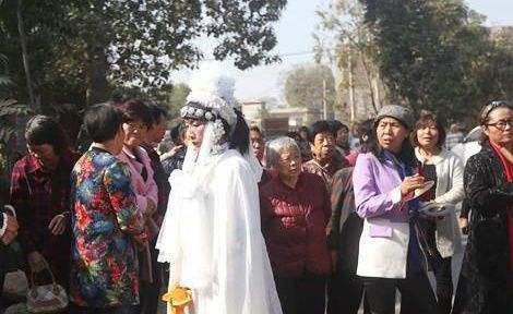 能让人瞬间就哭的故事，能让人瞬间就哭的故事50字（河南职业\