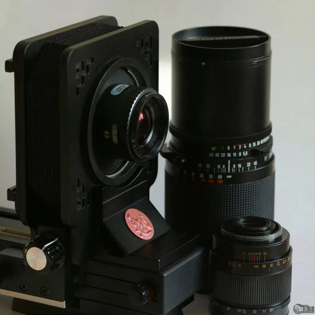 底片跟照片有什么区别，底片跟照片有什么区别吗（新玩法让胶片翻拍更出色）