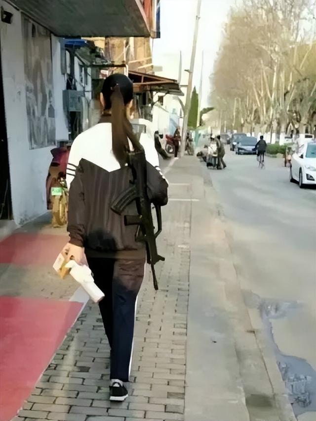 女孩游戏网名，女孩游戏网名可爱带符号（小岛秀夫也说好的“JK踢屁股”）