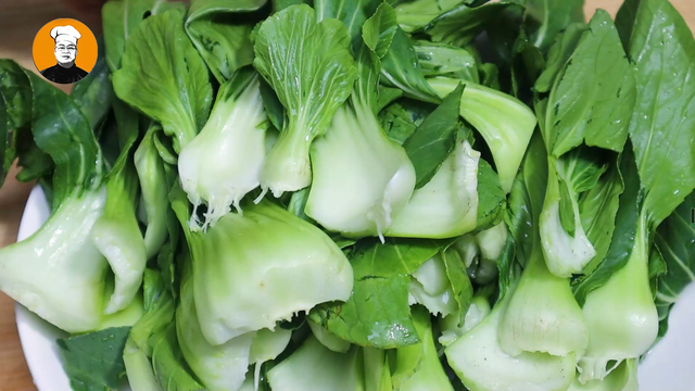 炒青菜怎么炒好吃，怎么做辣白菜最好吃（饭店的炒青菜为什么那么好吃）