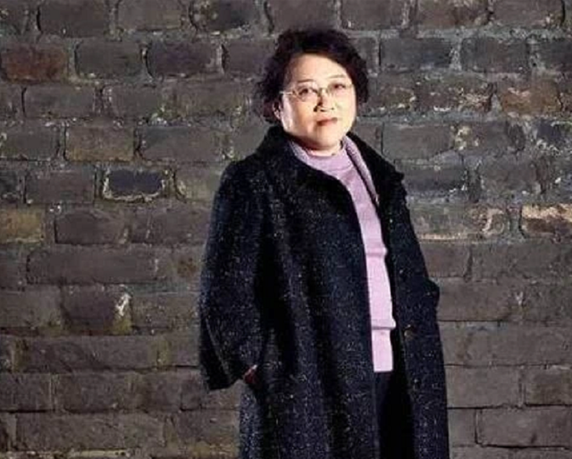 李银河的个人资料简介，李银河简介（李银河与出租车司机的“跨性别恋情”）