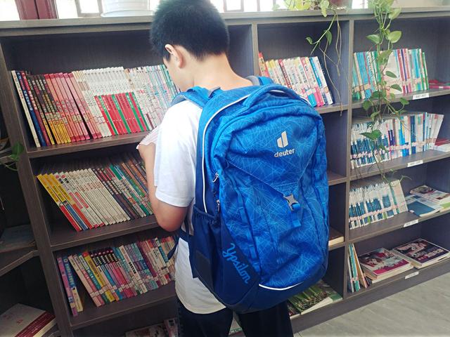 中学生适合什么书包，<Deuter>Ypsilon优习护脊中学生书包