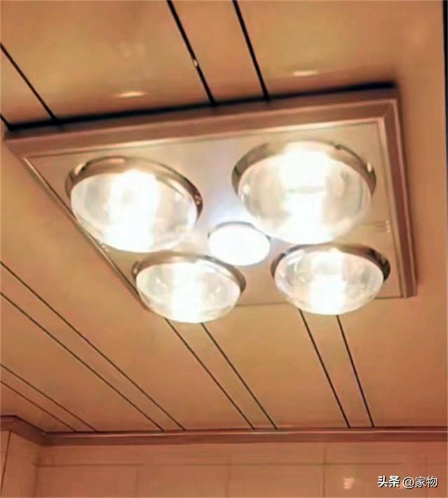 卫生间浴霸买哪种好，浴室内开始装风暖浴霸