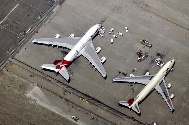 a380客机能坐多少人，最大客机a380多少架（最后一架A380交付）