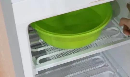 怎么才能不让冰箱冷冻结冰，如何不让冰箱结冰结霜（只需动一下这里）