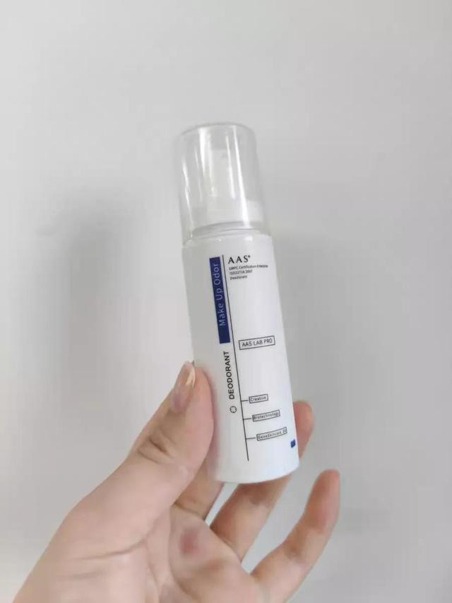 冰王狐克型效果怎么样，冰王狐克1型和2型哪个效果好（遗传狐臭自用八款止汗露测评）