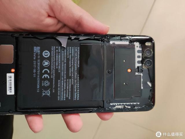 小米手机电量显示怎么设置，小米手机如何设置电量显示方式（给老爸的小米6哥哥换个电池）