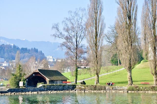 刻舟求剑的故事，画蛇添足的故事（睡前故事：刻舟求剑）